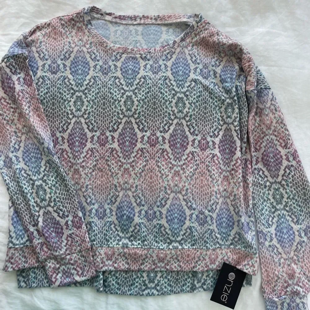 Onzie high low sweatshirt - Picture 1 of 4
